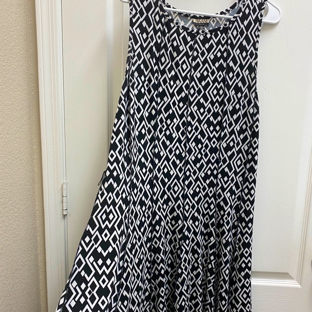 Flowy sleeveless dress